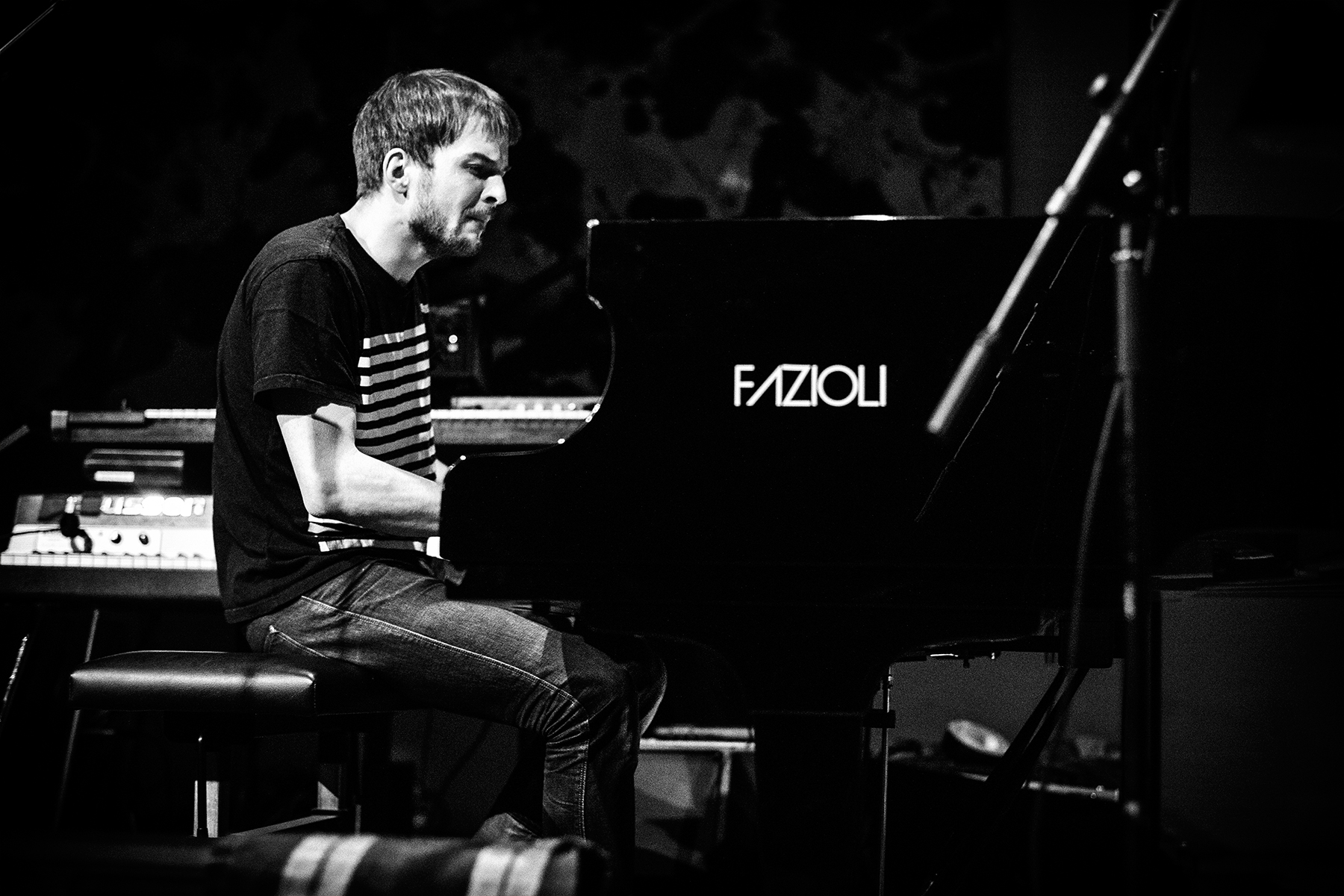 Live pictures and Portraits taken of Nils Frahm and Mikael Simpson while performing at FROST festival 2013, Louisiana