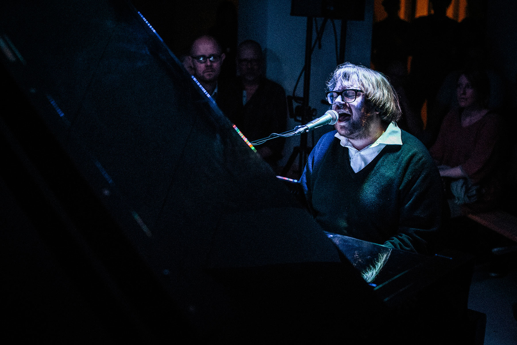 Picture from FROST festival 2013. Jacob Bellens playing a intimate solo show at Copenhagen Piano. Schultz and Forever warmed up, also with a solo show.